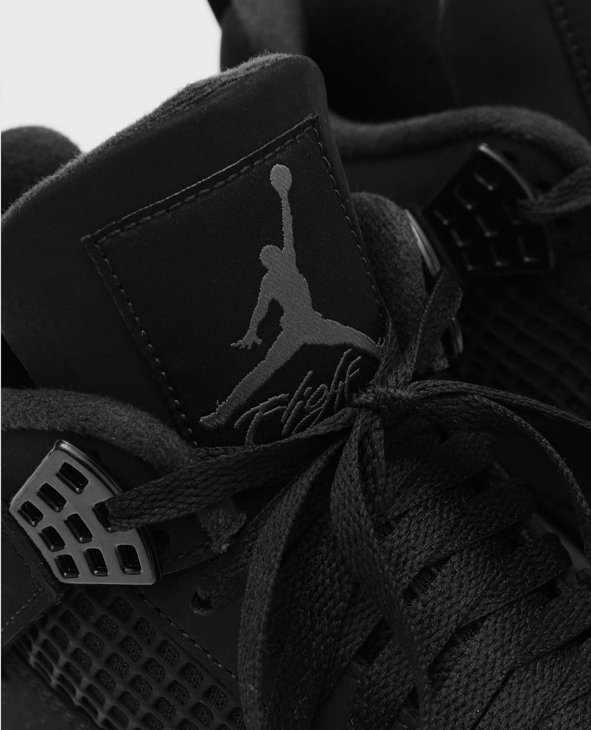 AIR JORDAN 4 “BLACK CAT” 2025